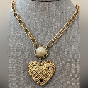 Cabi Heart of Gold Necklace 32” NWT gold tone red blue green rhinestone 2181